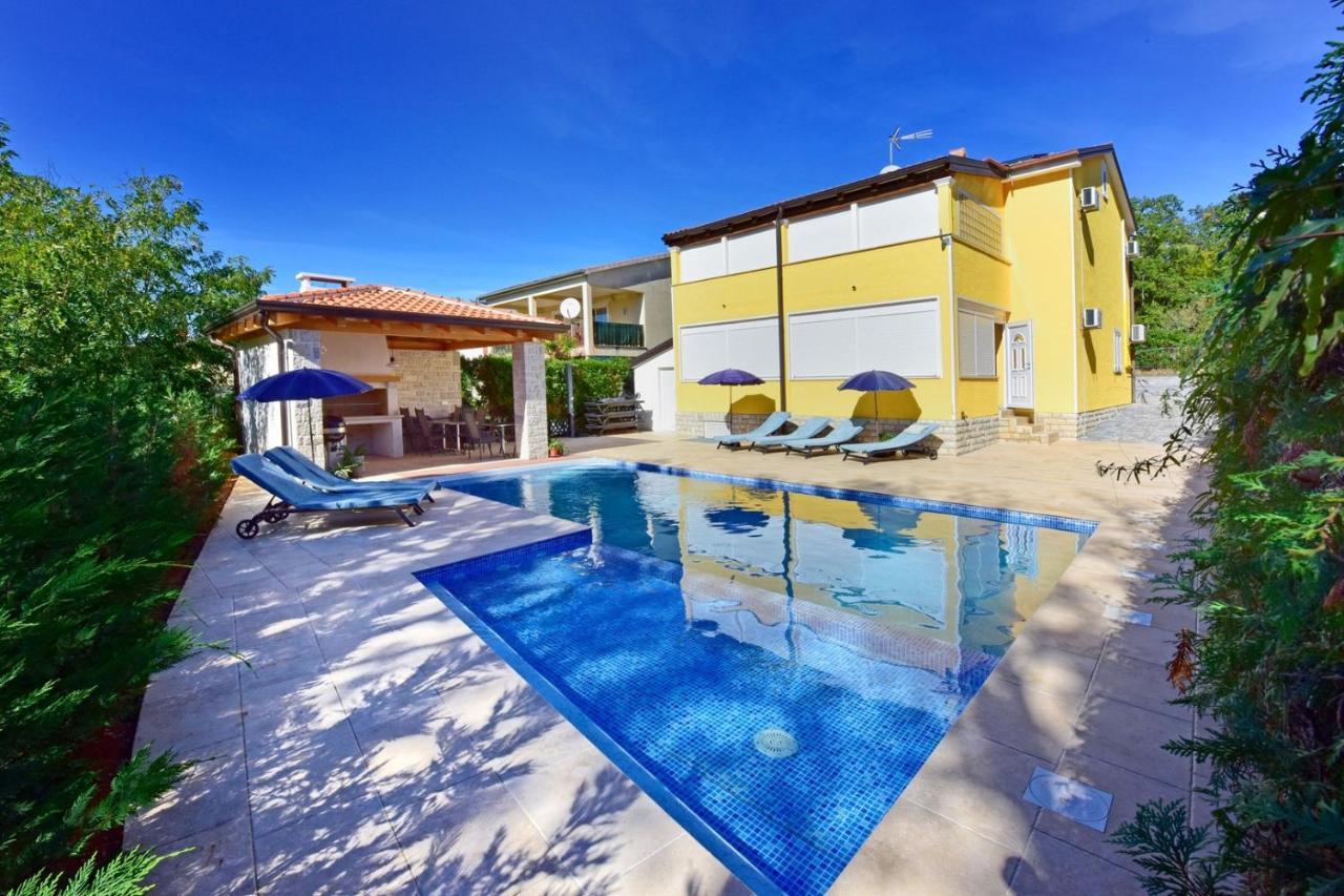 Apartments House Anna For Max 13 Persons In Porec, Pet Friendly Exterior foto